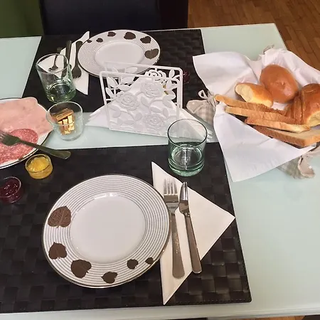 Gallery - Only Couette-café Sienne