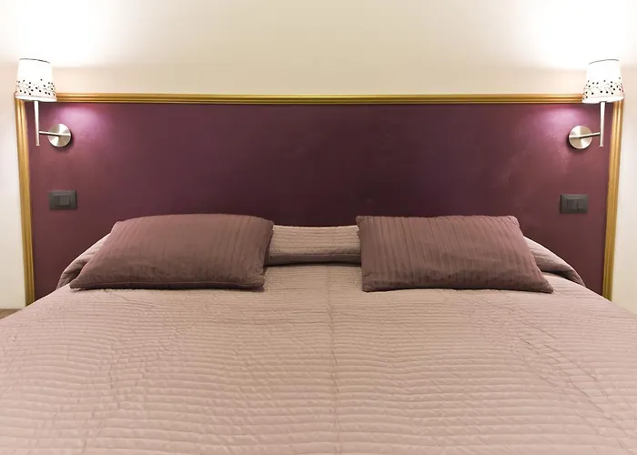 Gallery - Only 3* Siena