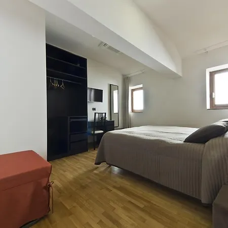 Gallery - Only לינה וארוחת בוקר 3*