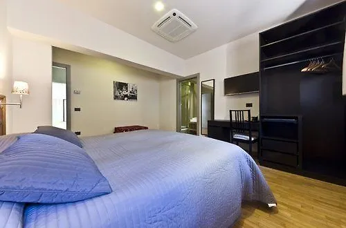 Couette-café Gallery - Only 3*