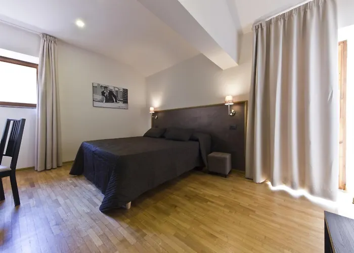 Couette-café Gallery - Only Sienne